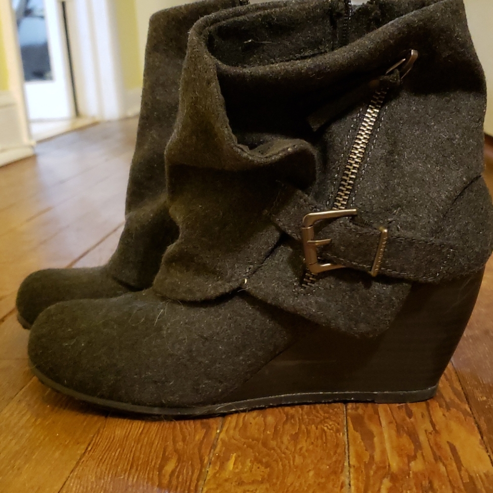 Blowfish booties